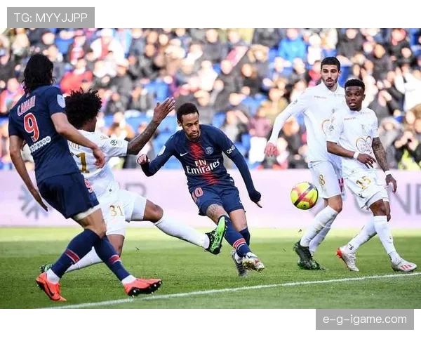 西甲新赛季主力阵容陆续曝光，各队热身赛状态回升引关注