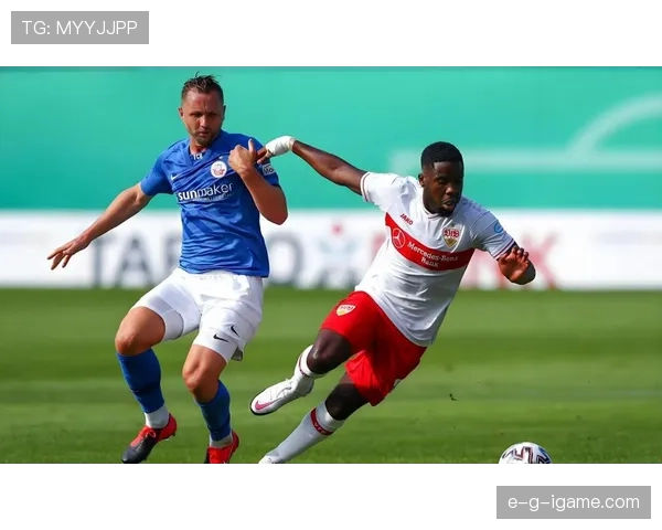 拜仁慕尼黑强强对话中优势难以确立，竞争格局呈现阶段性变化，球队表现面临考验